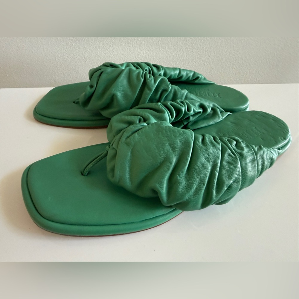 HEREU | Nuvola Scrunchie Leather Sandals | 39 Green - Picture 5 of 6